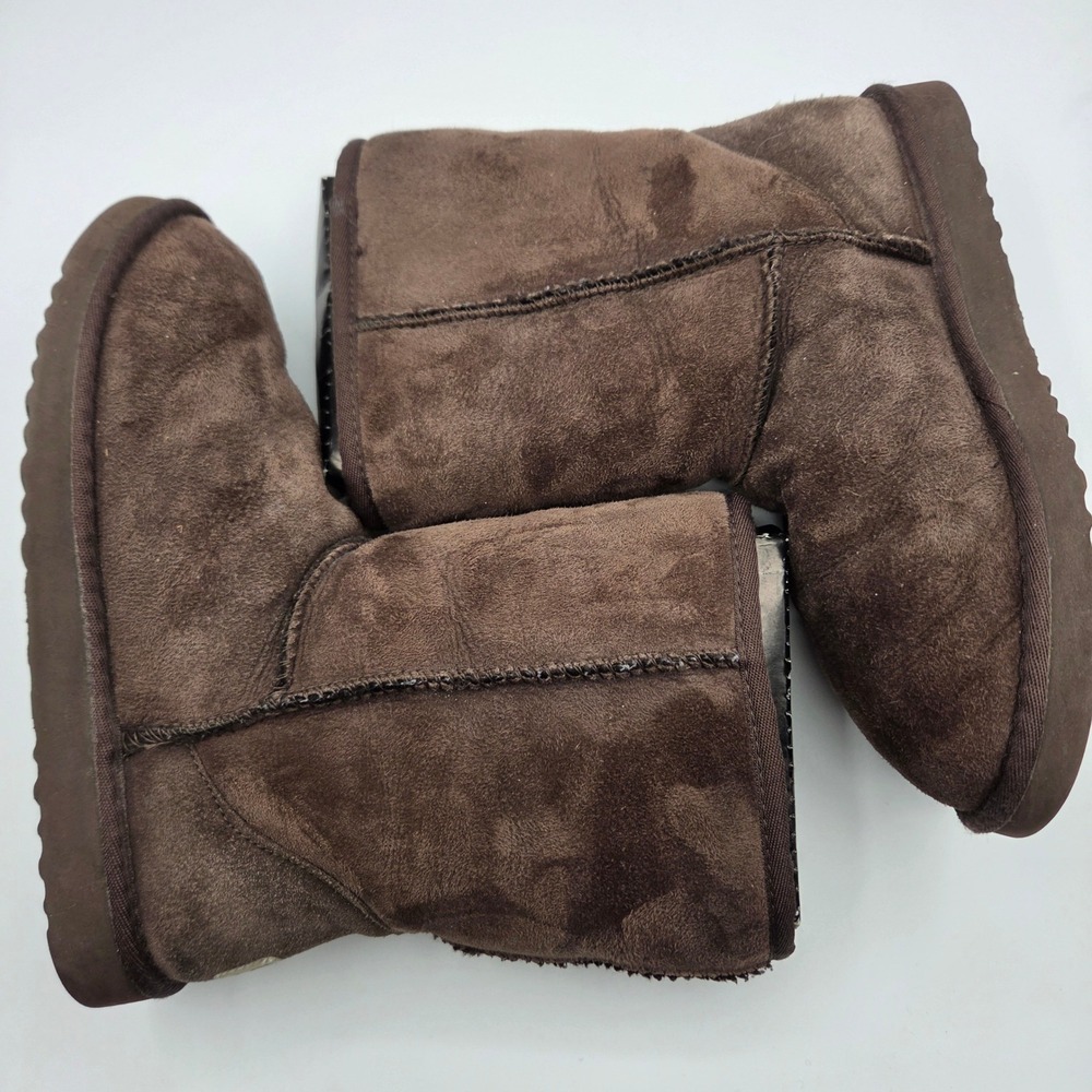 UGG Australia Classic Short 5825 Chocolate Brown Suede Sheepskin Boots Womens 8 - Picture 8 of 10